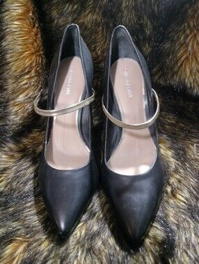 Giani Bini Black Pointed Pumps with Gold Ankle Band